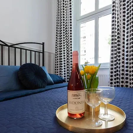 Sydonia - Black Appartement *